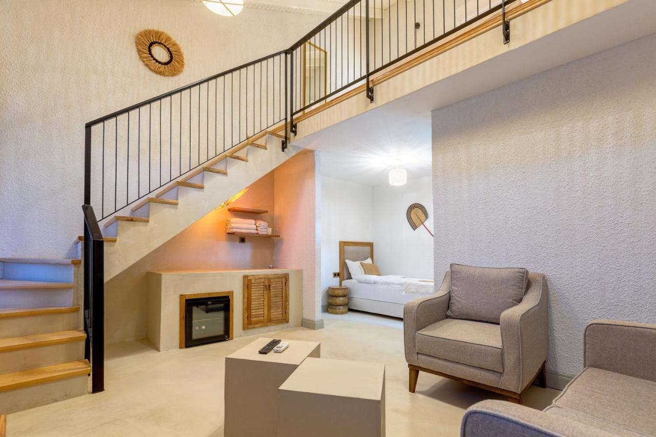 Navalia Hotel Фоча Екстериор снимка