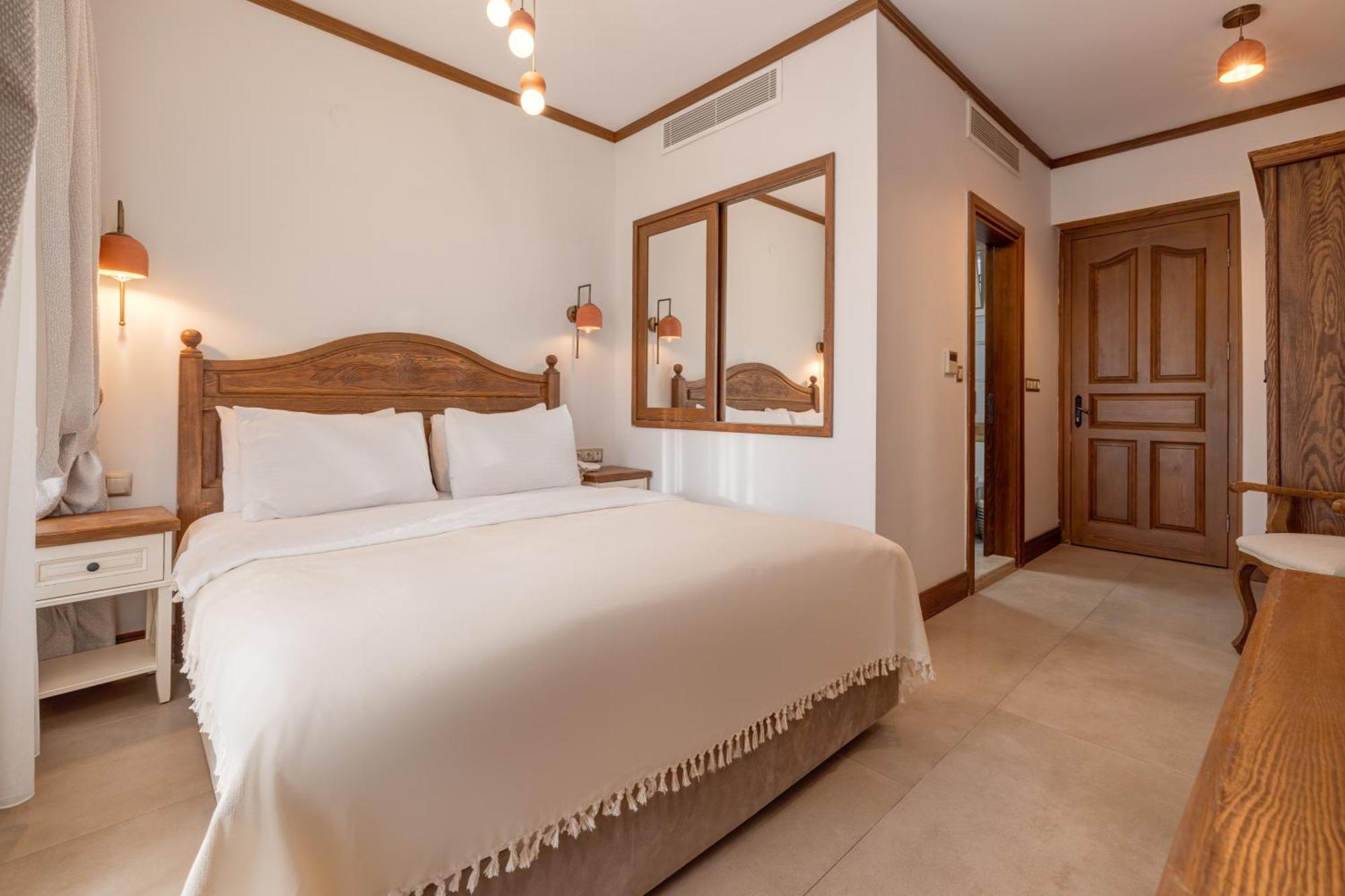 Navalia Hotel Фоча Екстериор снимка