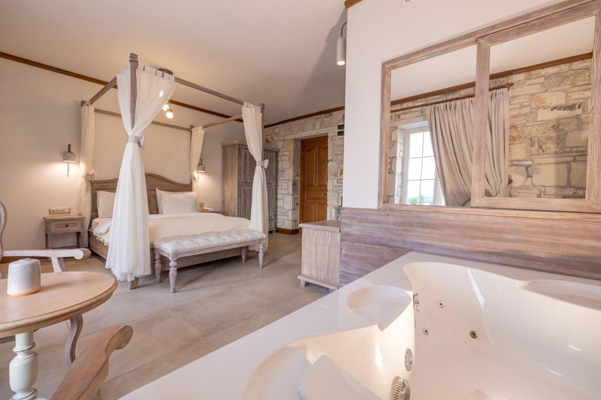 Navalia Hotel Фоча Екстериор снимка